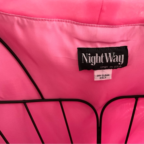 Vintage Fushia Dress - Picture 6 of 6